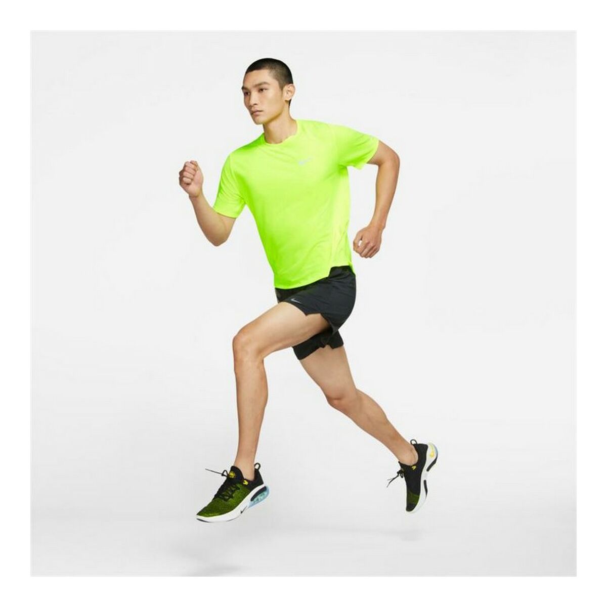 Short-sleeve Sports T-shirt Nike Dri-FIT Miler Yellow